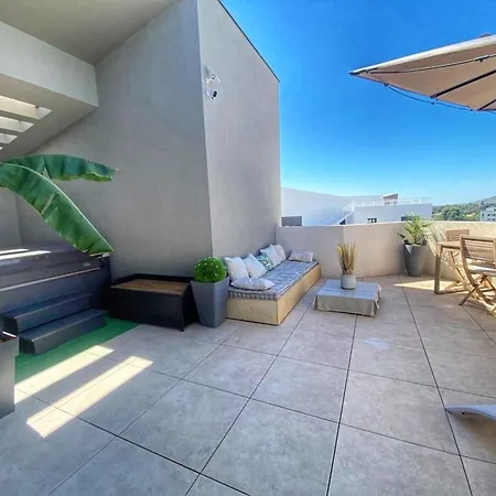 Superbe , Rooftop Et Jacuzzi Privatif *
