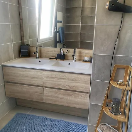 Superbe , Rooftop Et Jacuzzi Privatif Saint-Jean-de-Vedas